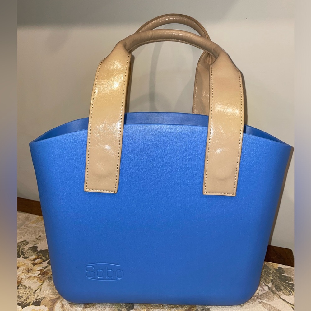 NWOT Sobo Waterproof, Portable, Durable Tote